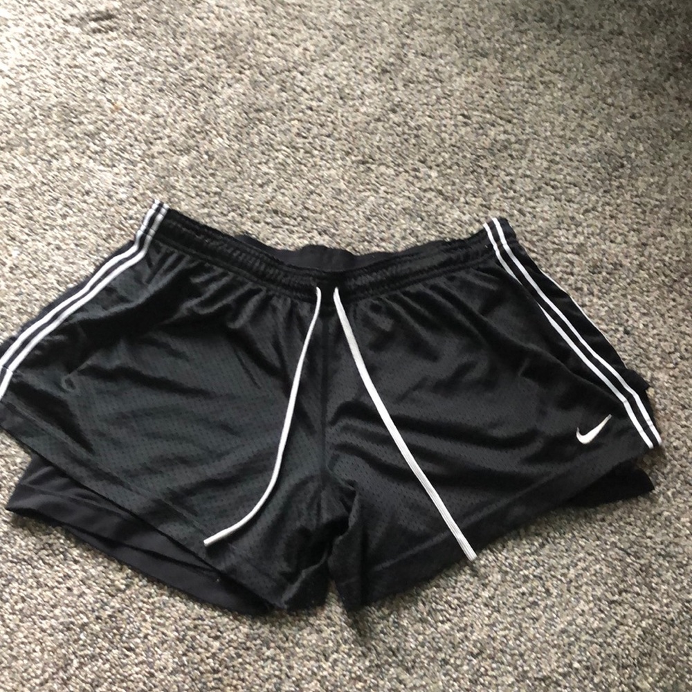 Black nike shorts